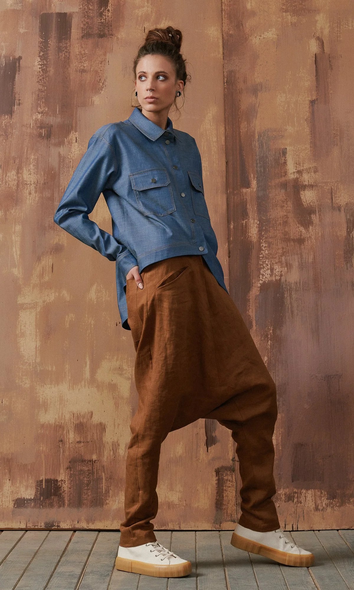 Asymmetric Hem Chambray Shirt - Image 3