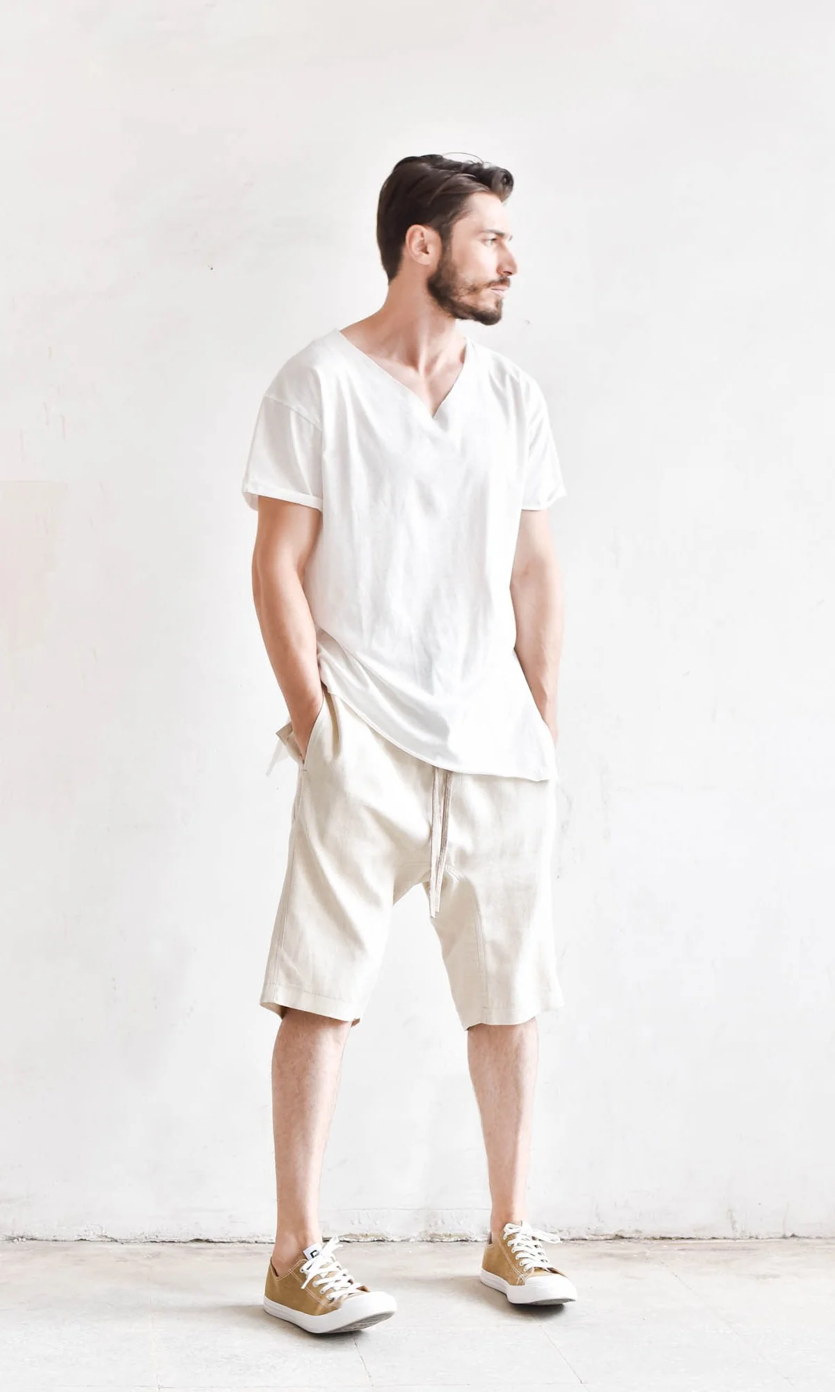 Casual Plain V-neck T-shirt - Image 4