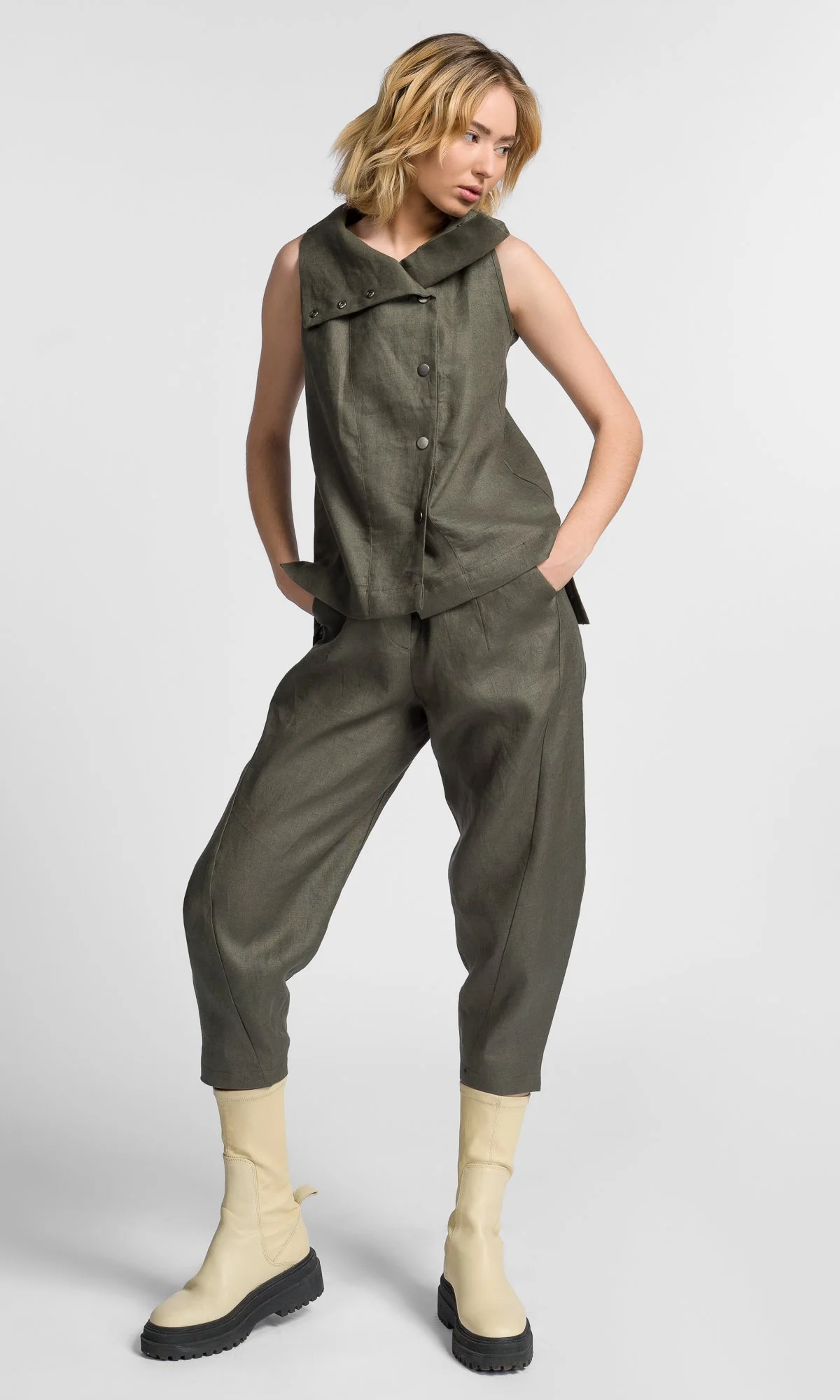 Curved Leg Linen Pants - Image 5