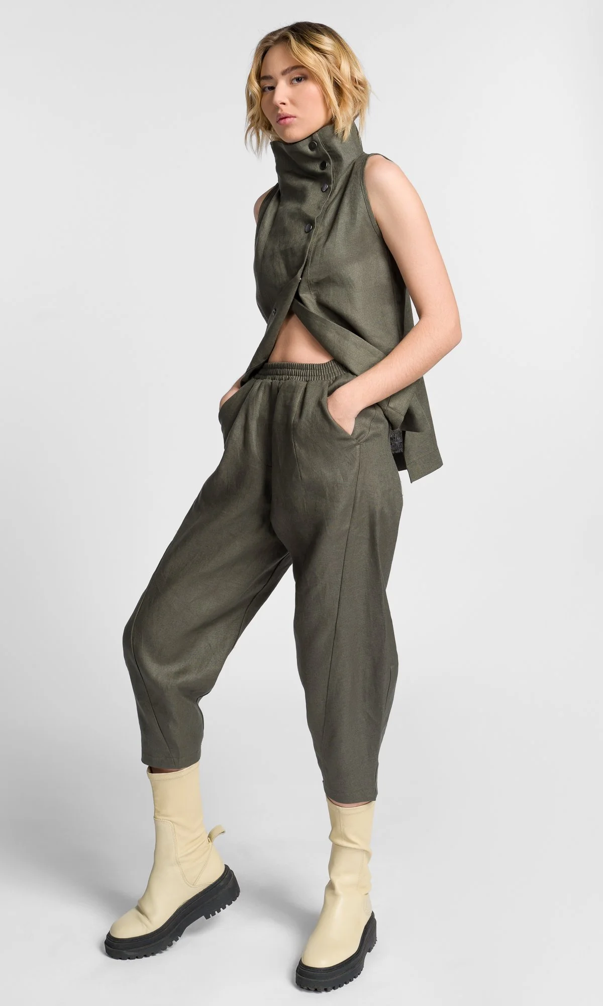 Curved Leg Linen Pants - Image 6