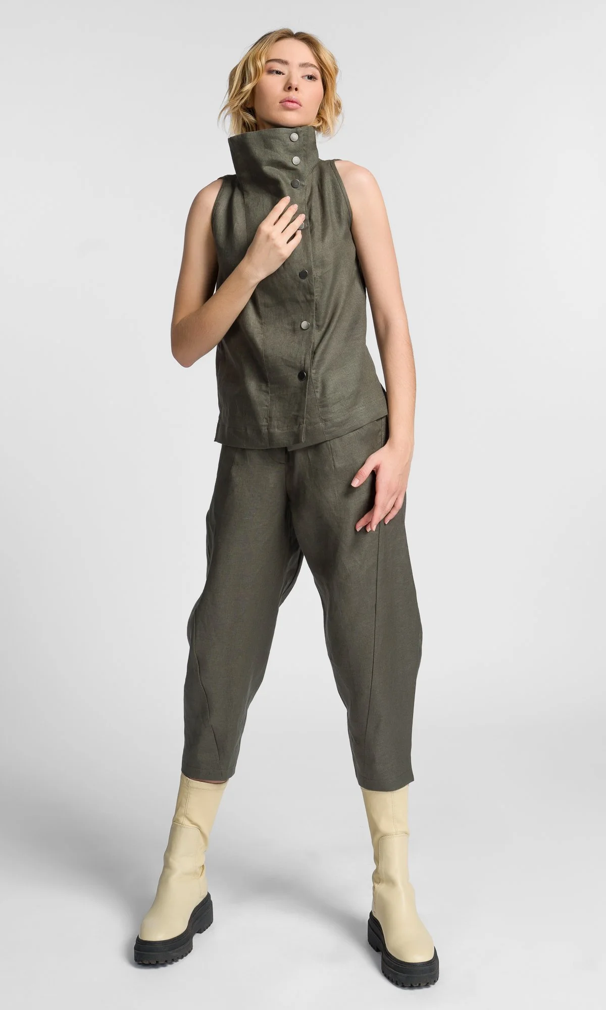 Curved Leg Linen Pants - Image 9