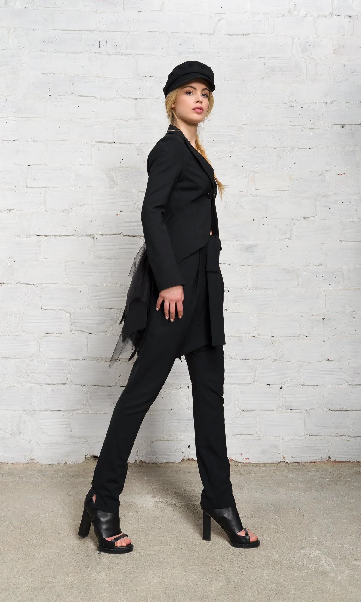 Cutaway Closure Peplum Blazer with Tulle - Image 7