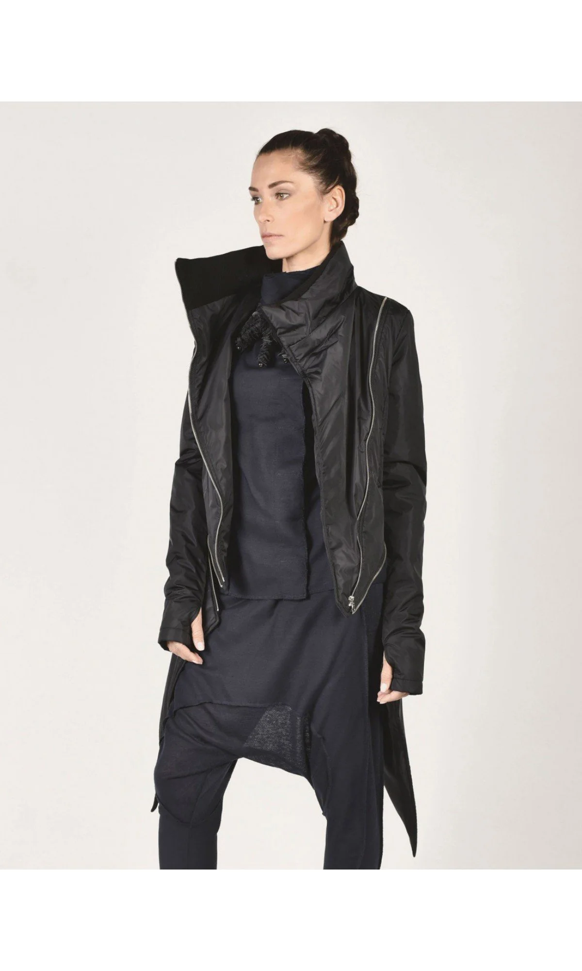 Detachable Fitted Quilted Jacket - Image 5
