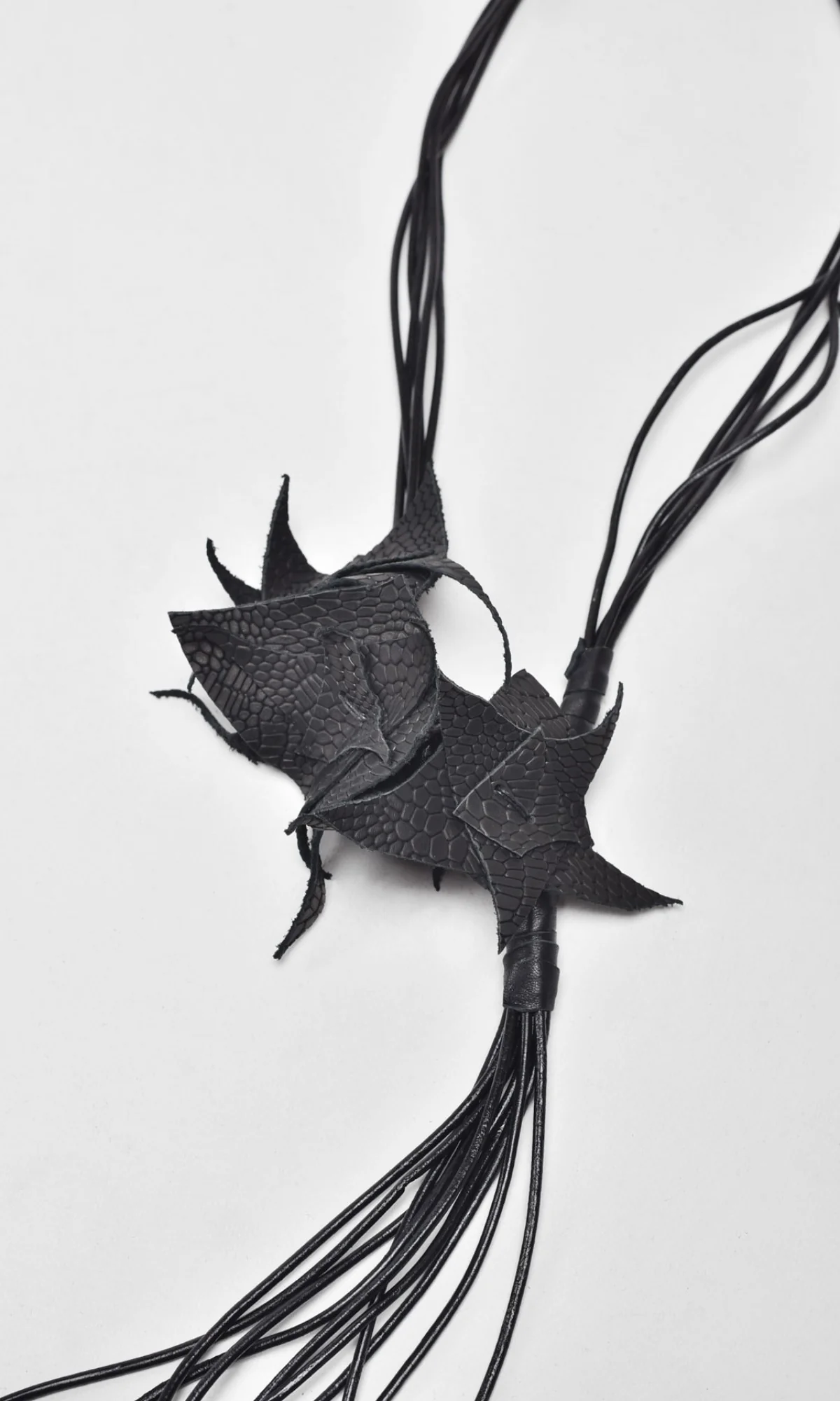 Dragon Leaves Passion Leather Necklace - Image 2