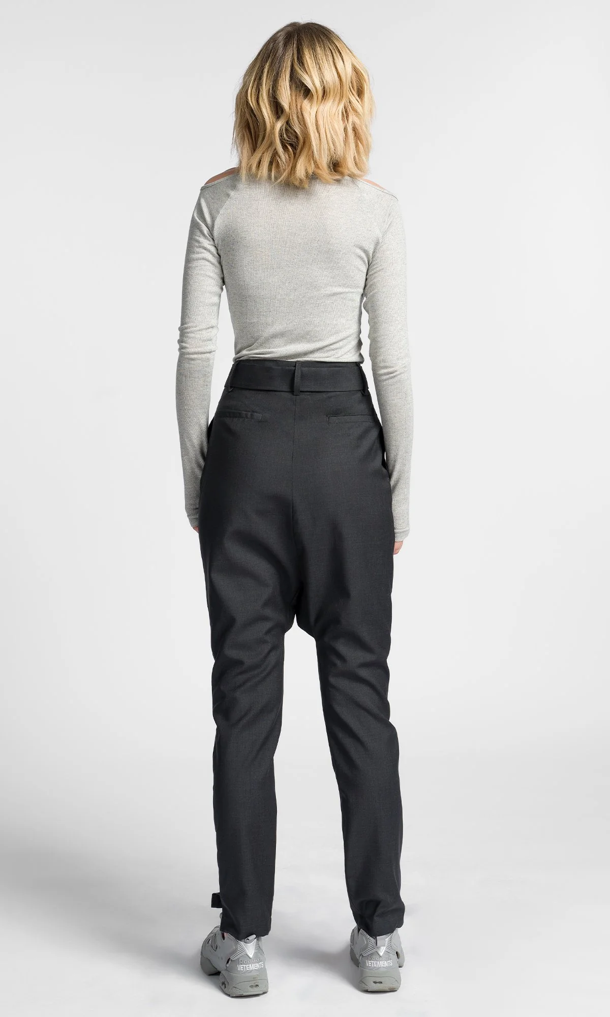 Drop Crotch Pants With Ribbon Belt - Image 4