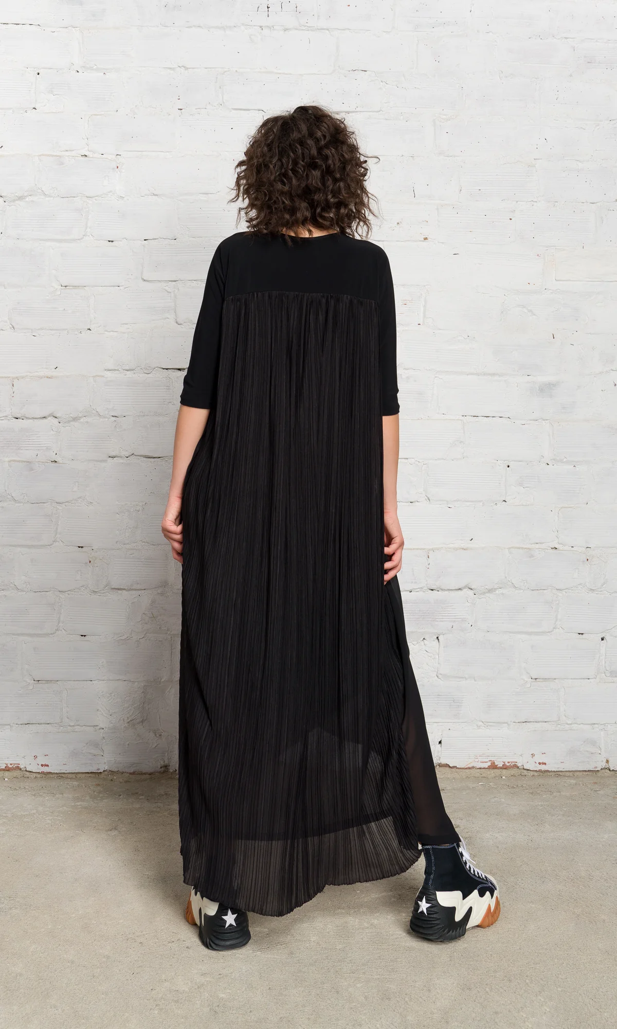 Layered Midi Dress with Pleated Back - Image 4