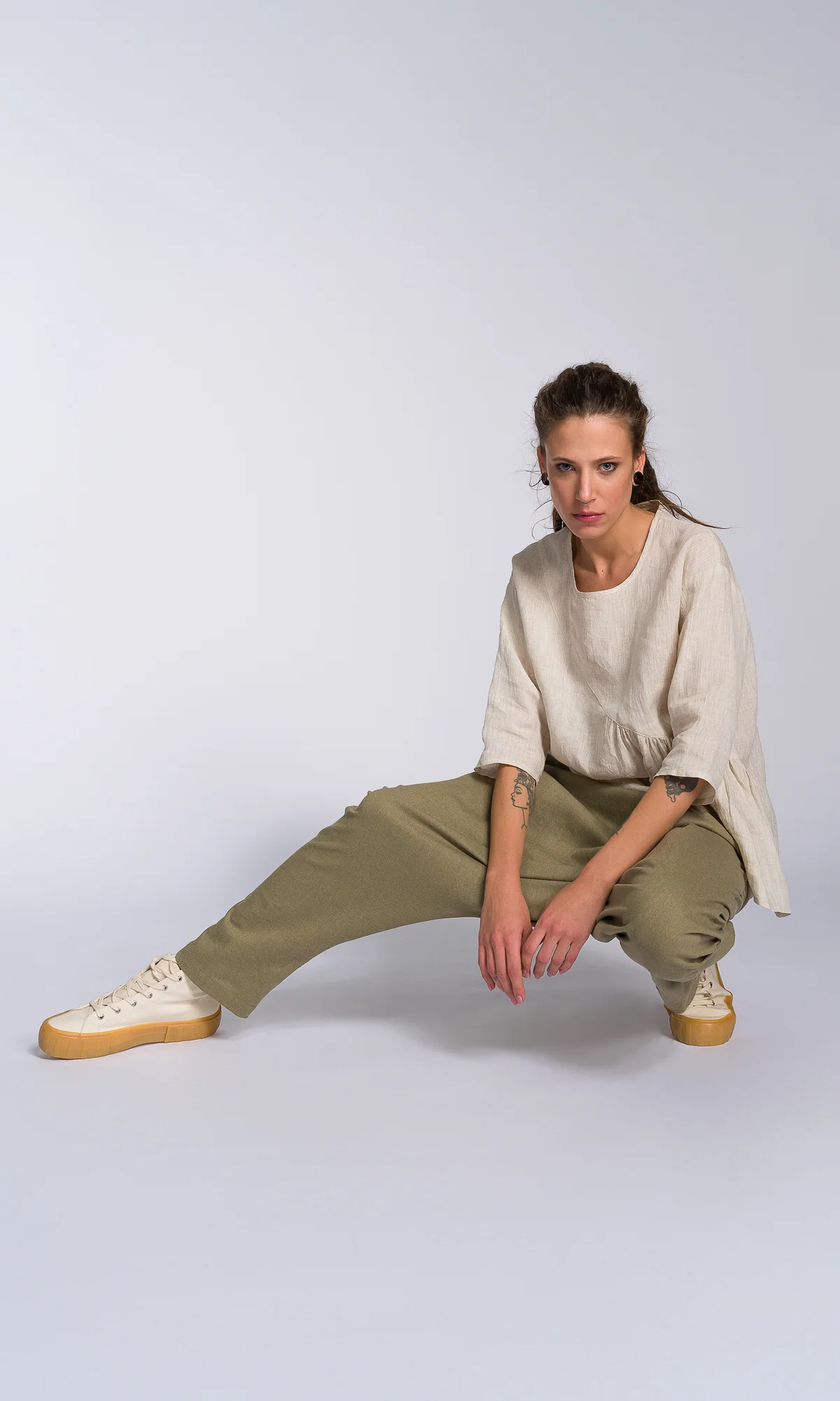 Linen Blouse with Front Gathering - Image 7
