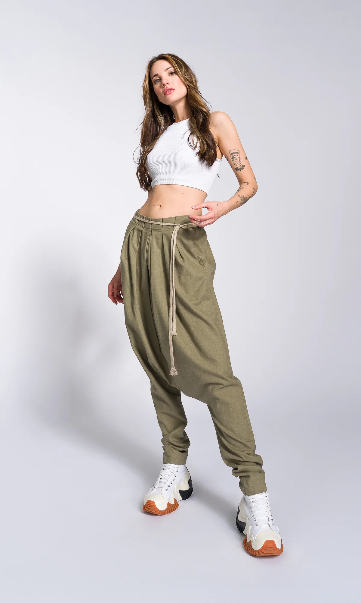 Linen Drop Crotch Pants with Front Pleats - Image 5