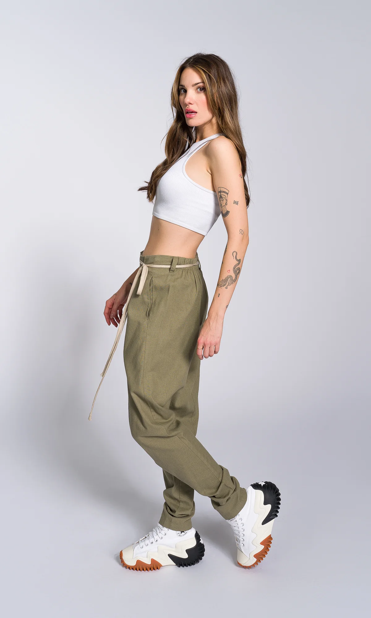 Linen Drop Crotch Pants with Front Pleats - Image 7