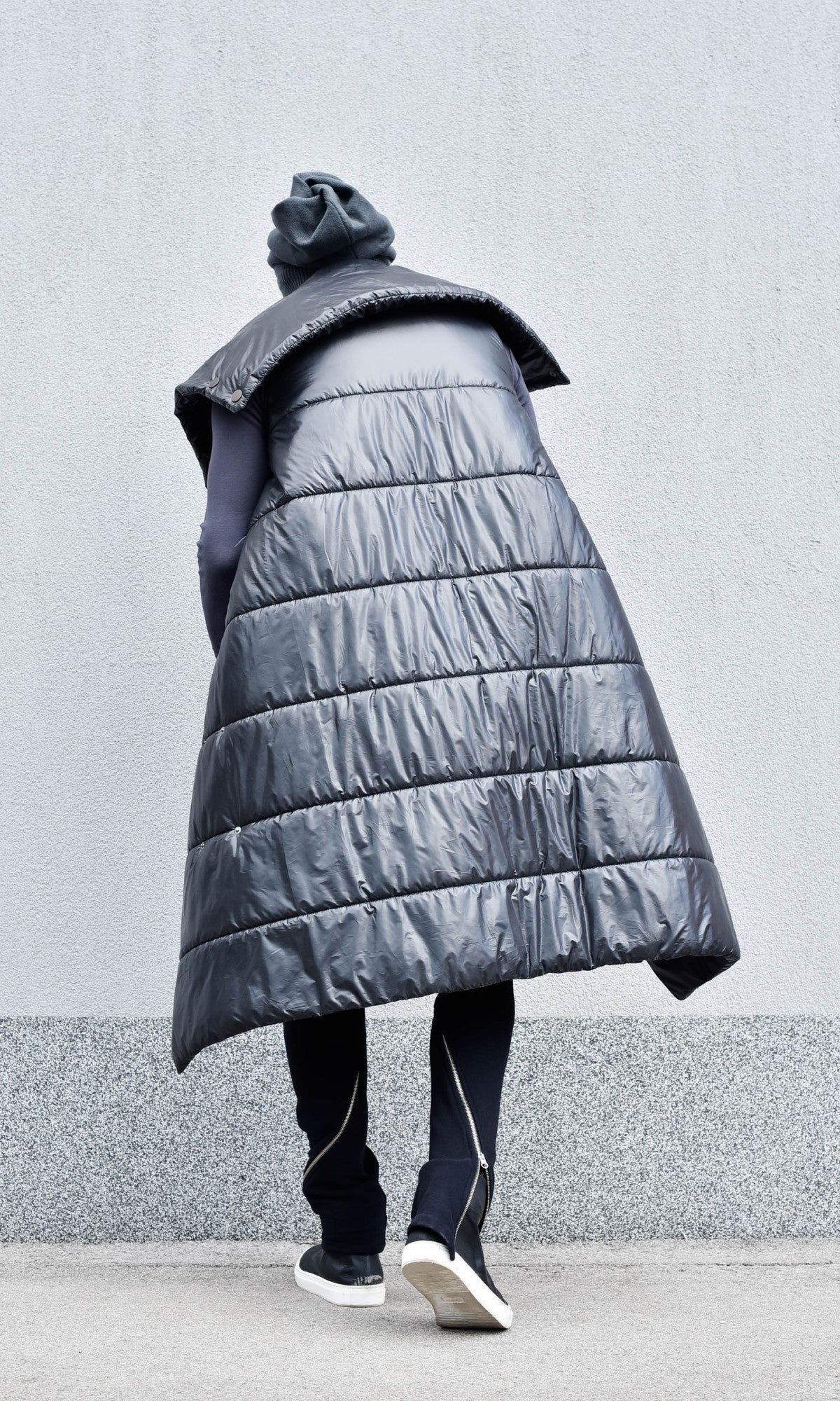 Long Buttoned Quilted Vest - Image 3