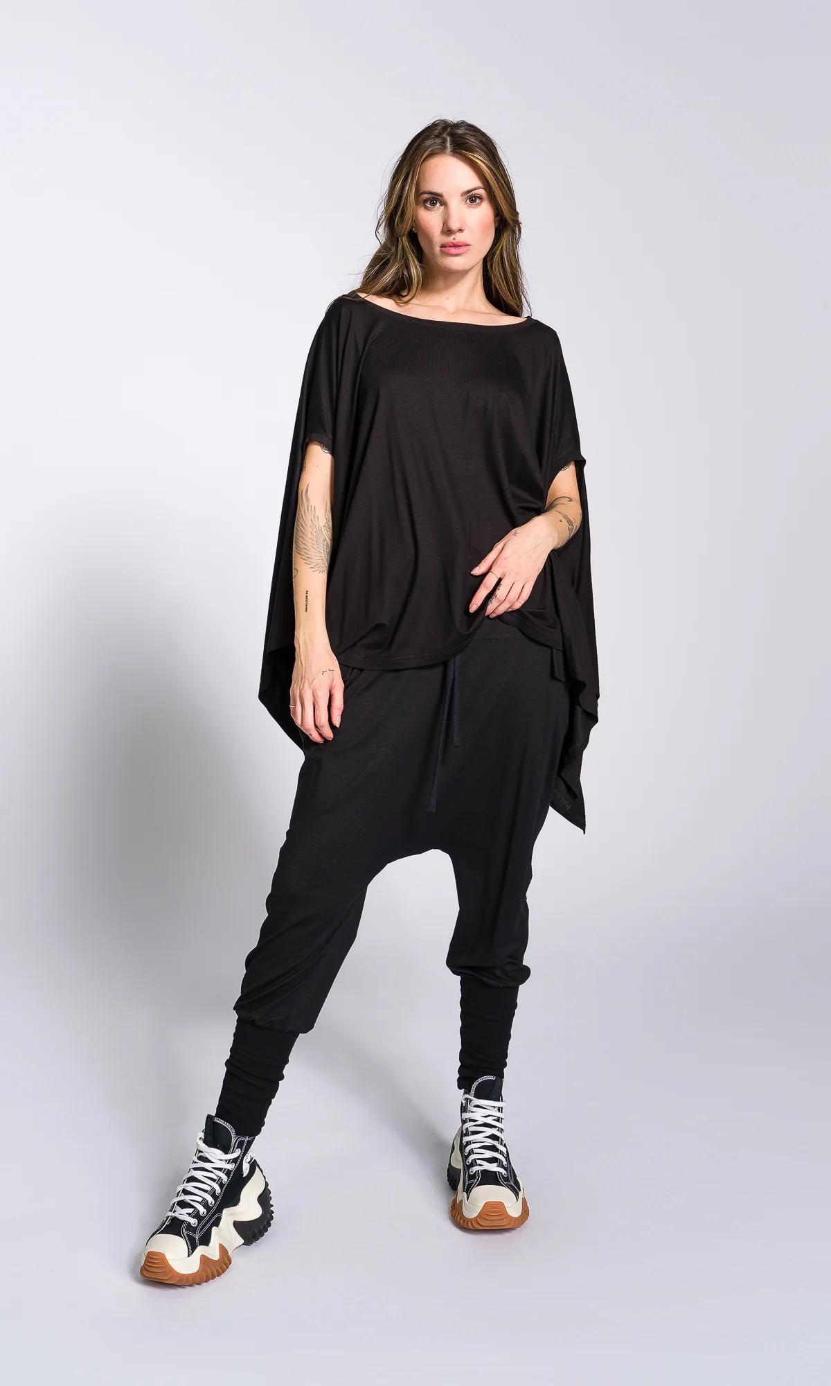 Loose Top with Handkerchief Hem - Image 7
