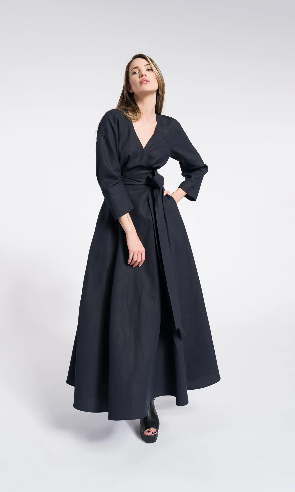 Maxi linen wrapped dress with belt and pockets , Summer Dress, Party dress , Bohemian Flowing Dress