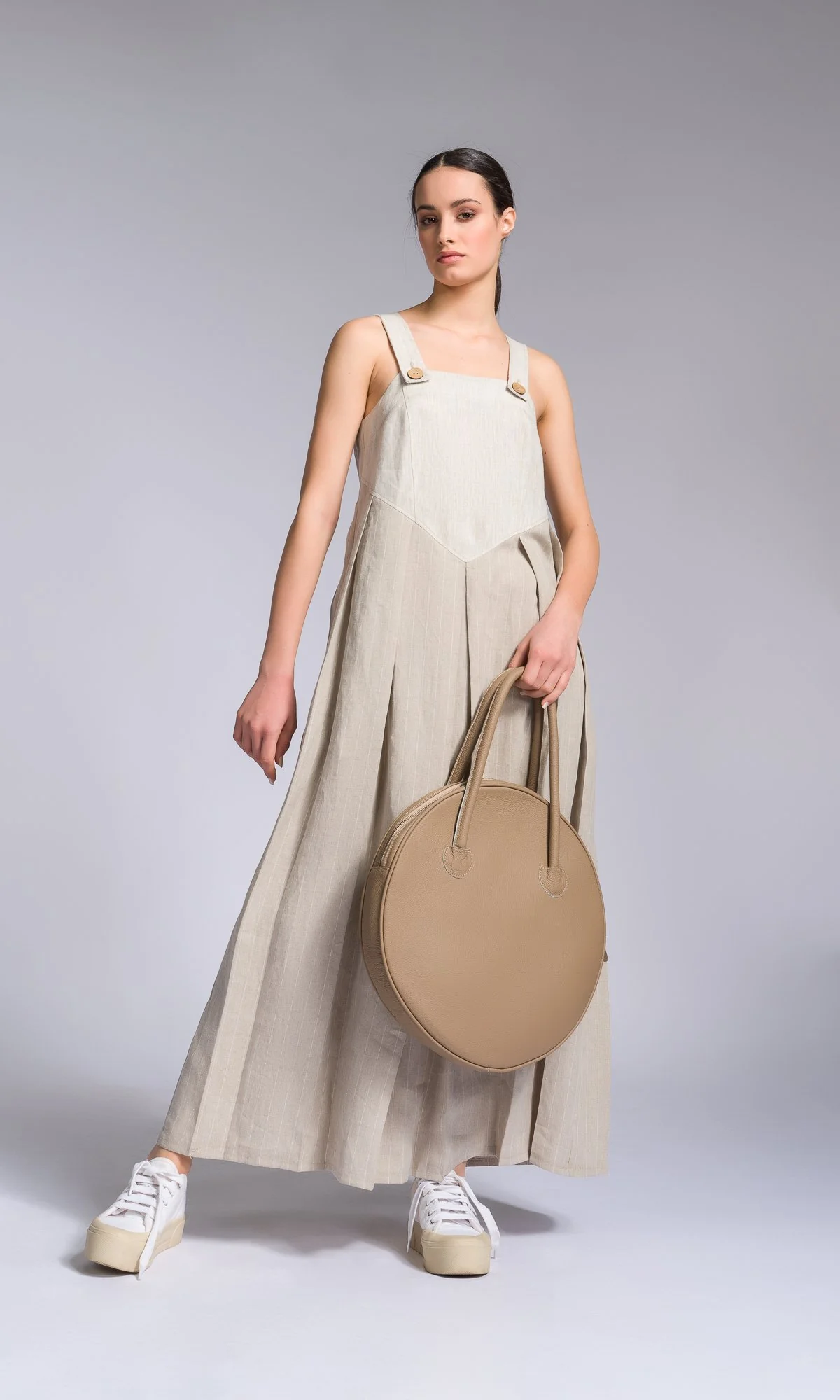 Medium Circle Shoulder Bag - Image 5