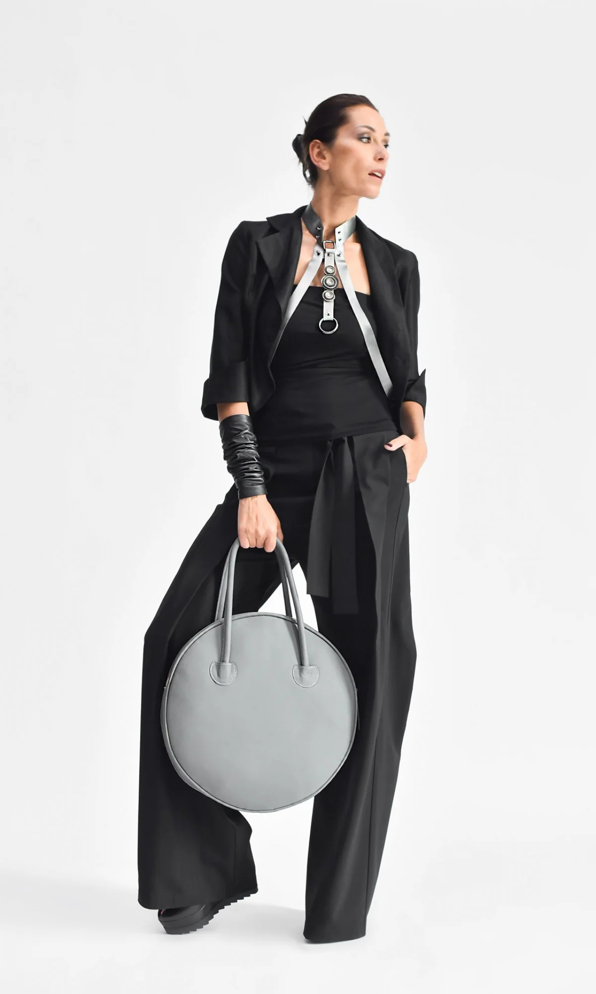 Medium Circle Shoulder Bag - Image 7