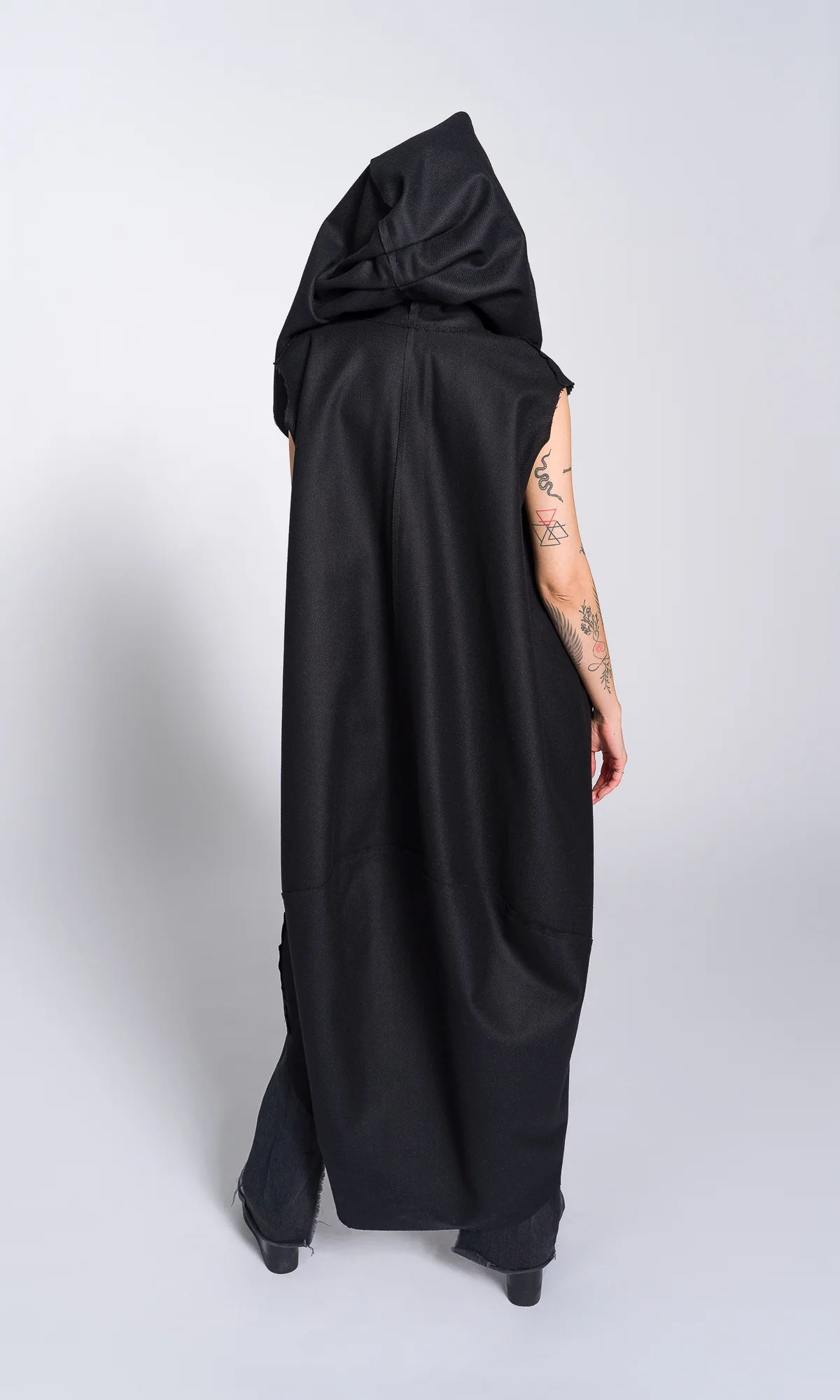 Sleeveless Cape Coat with Large Hood - Image 8