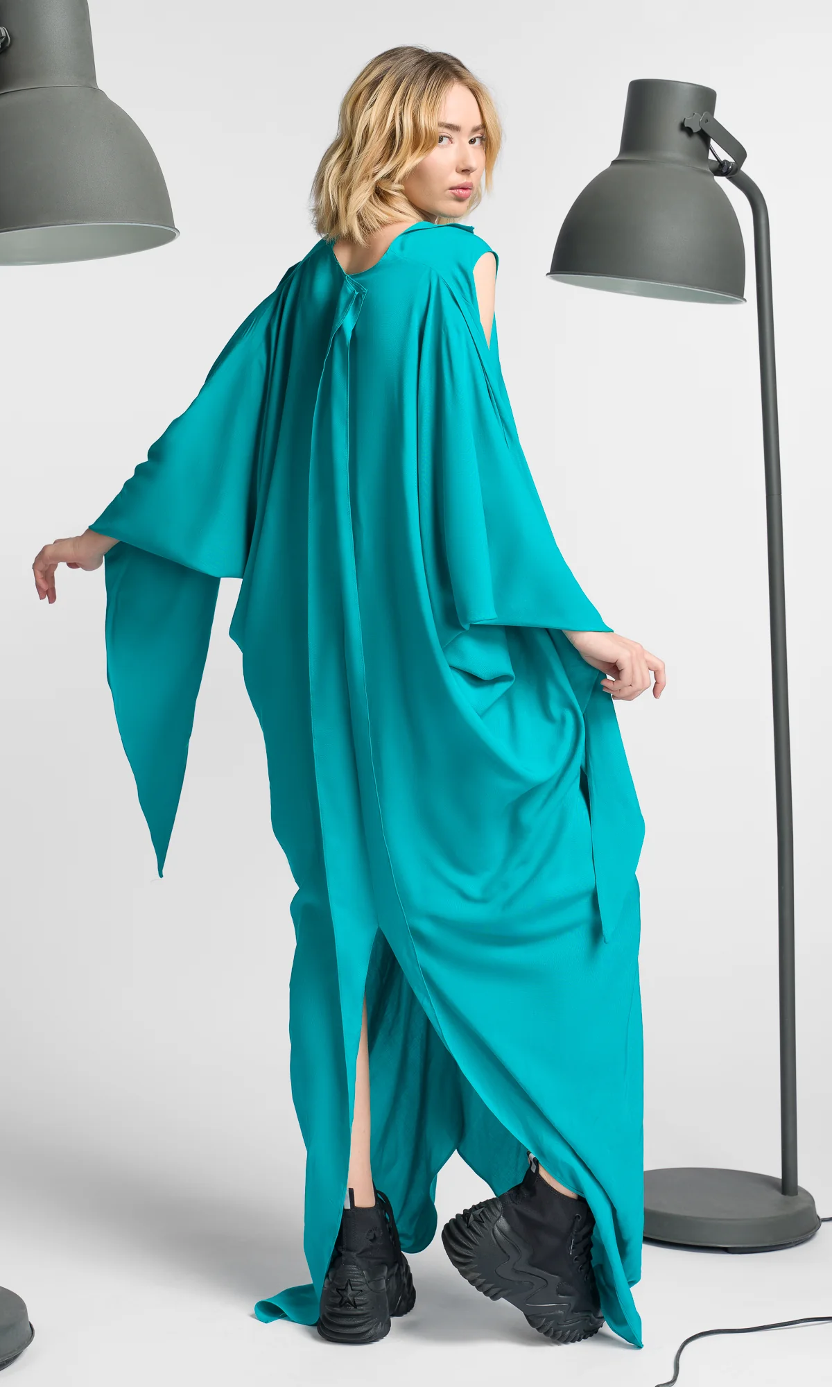 Sleeveless Flawless Dress - Image 10