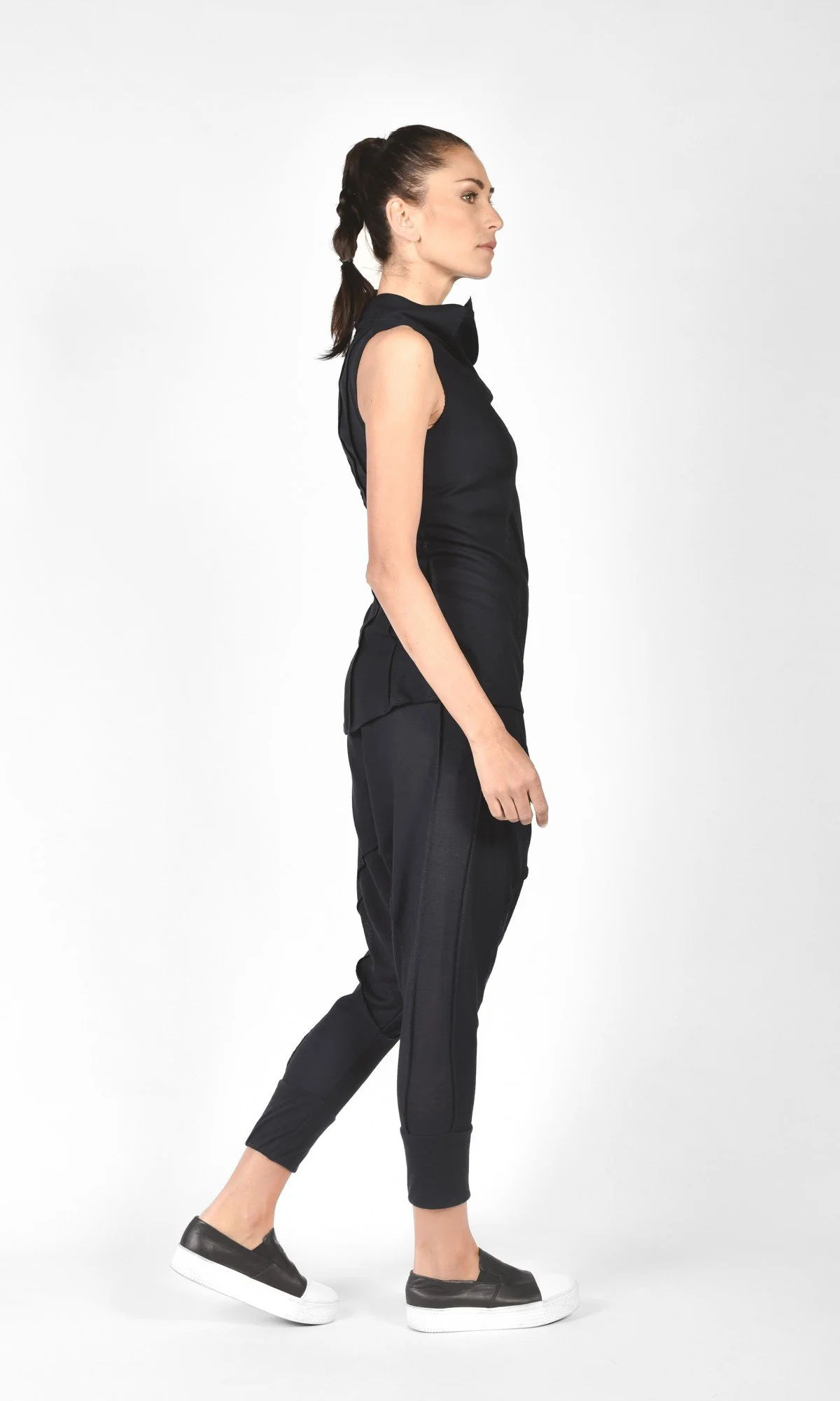 Sleeveless Linen Knit Top - Image 3