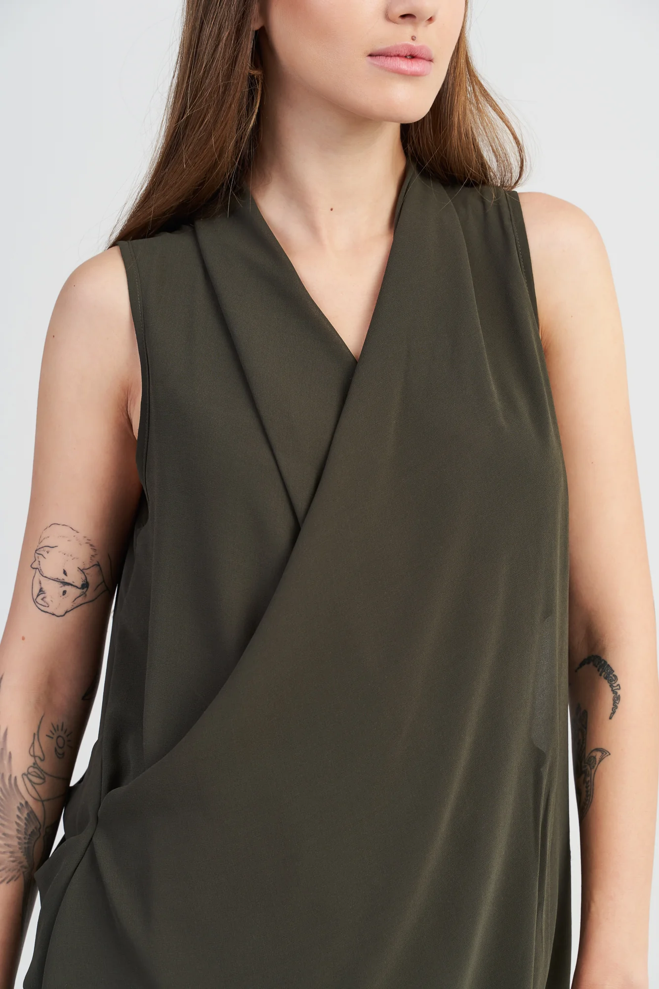 Sleeveless Top with Draped Back - Image 6
