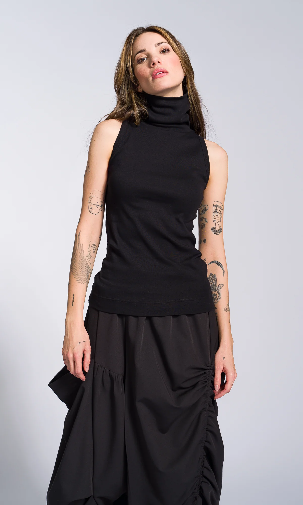 Sleeveless Turtleneck Top - Image 3