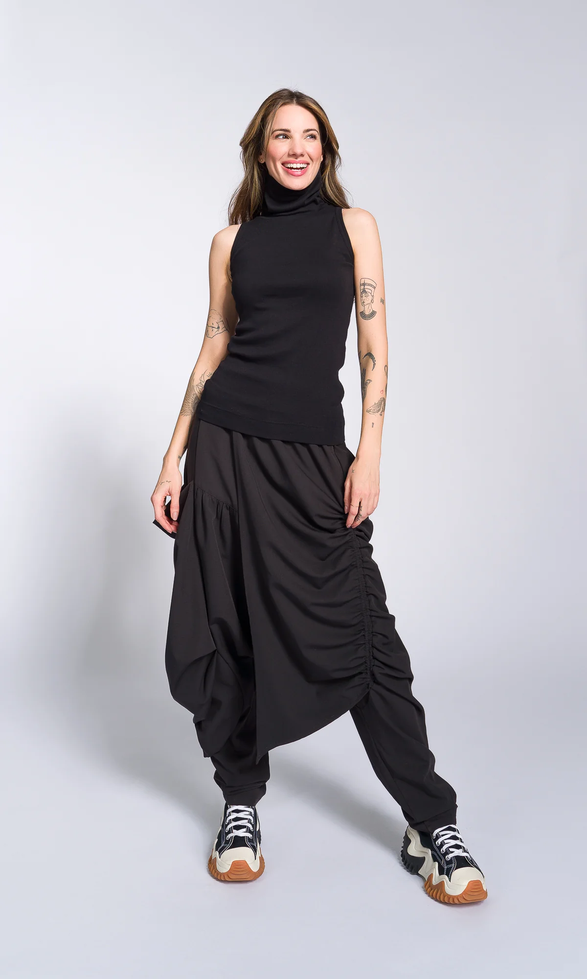 Sleeveless Turtleneck Top - Image 4