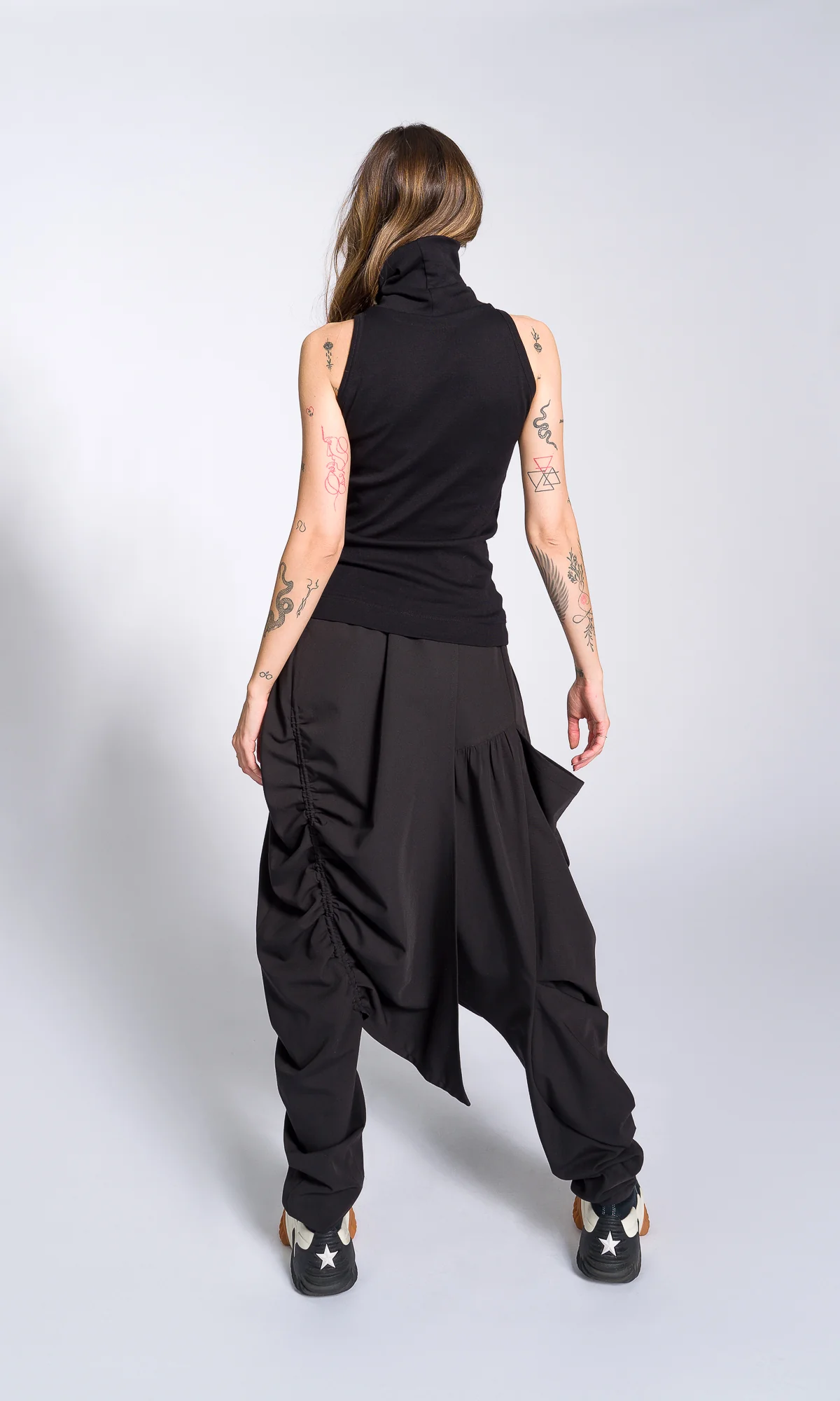 Sleeveless Turtleneck Top - Image 5