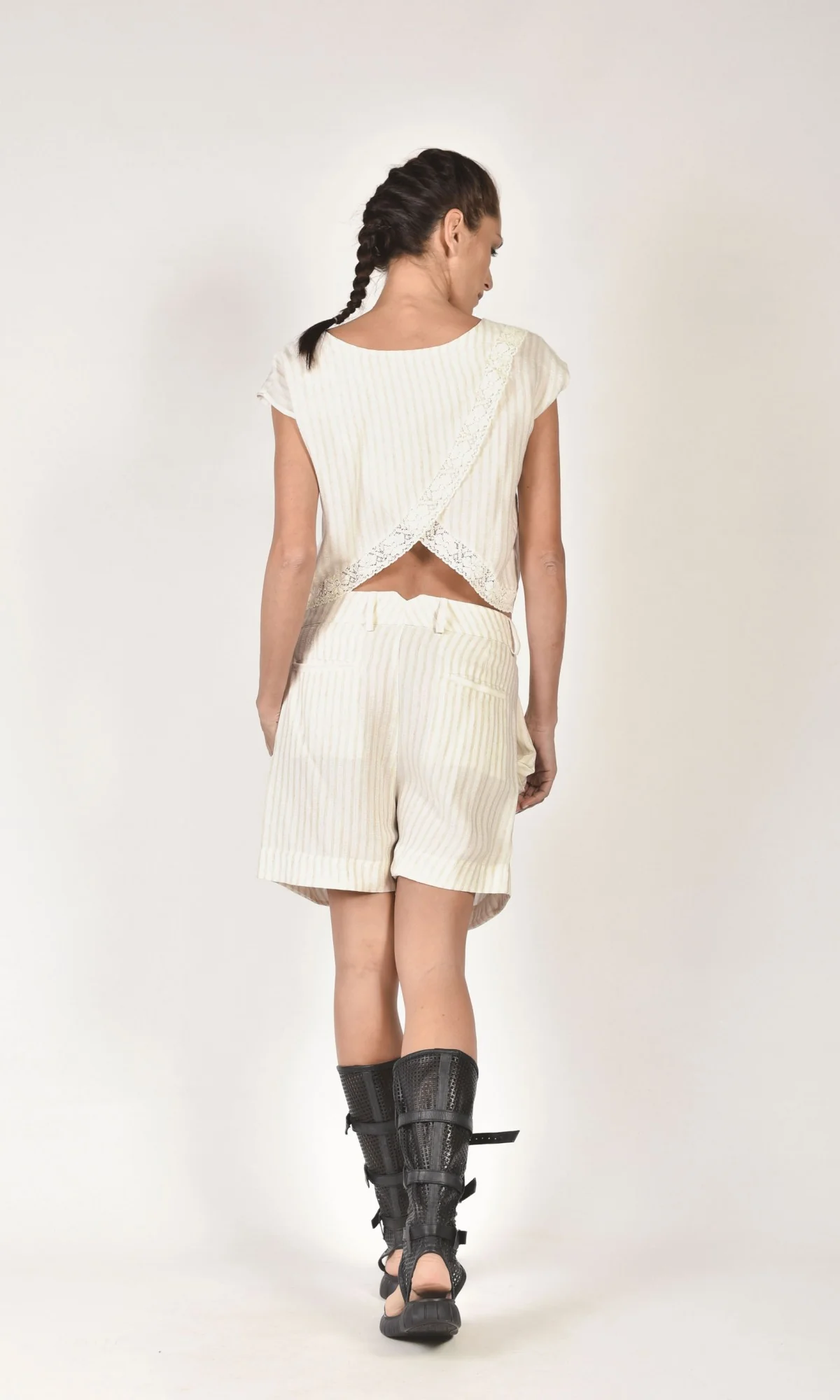 Twisted Baggy Seersucker Shorts - Image 6