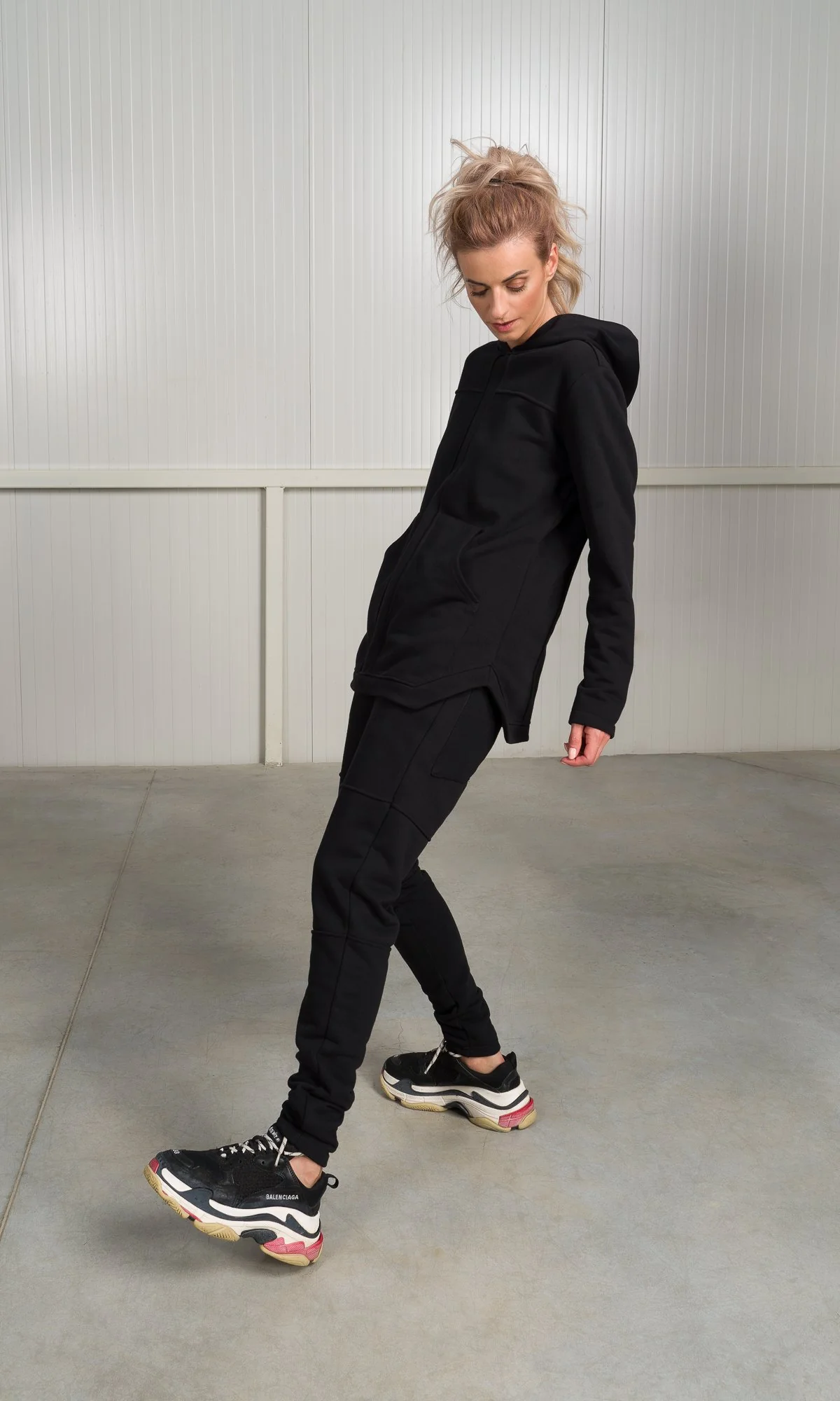 Two-piece Set of Hooded Sweatshirt and Jogger Pants with Seam Details - Image 4
